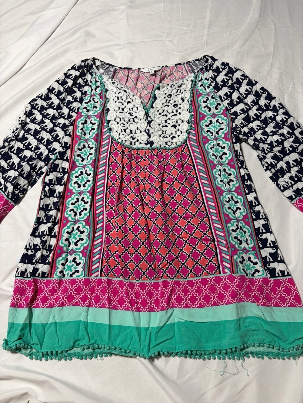 Crown And Ivy Blouse Boho Elephant Print Hippie 3/4 Sleeve Women’s Small Pink - Picture 3 of 9